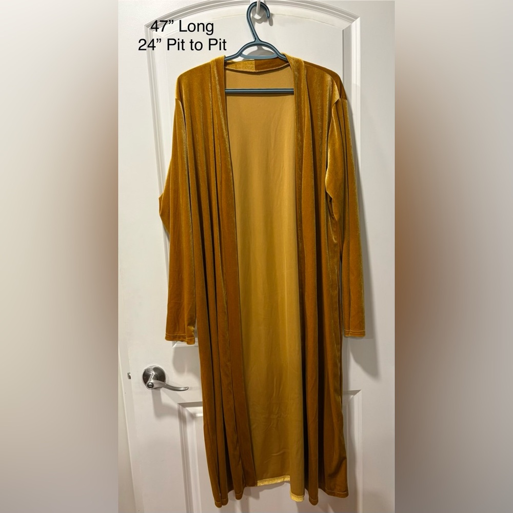 Velour Full Length Cardigan 1X - Picture 2 of 5